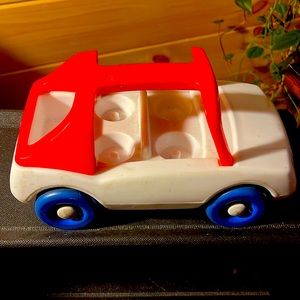 Little tikes family car
